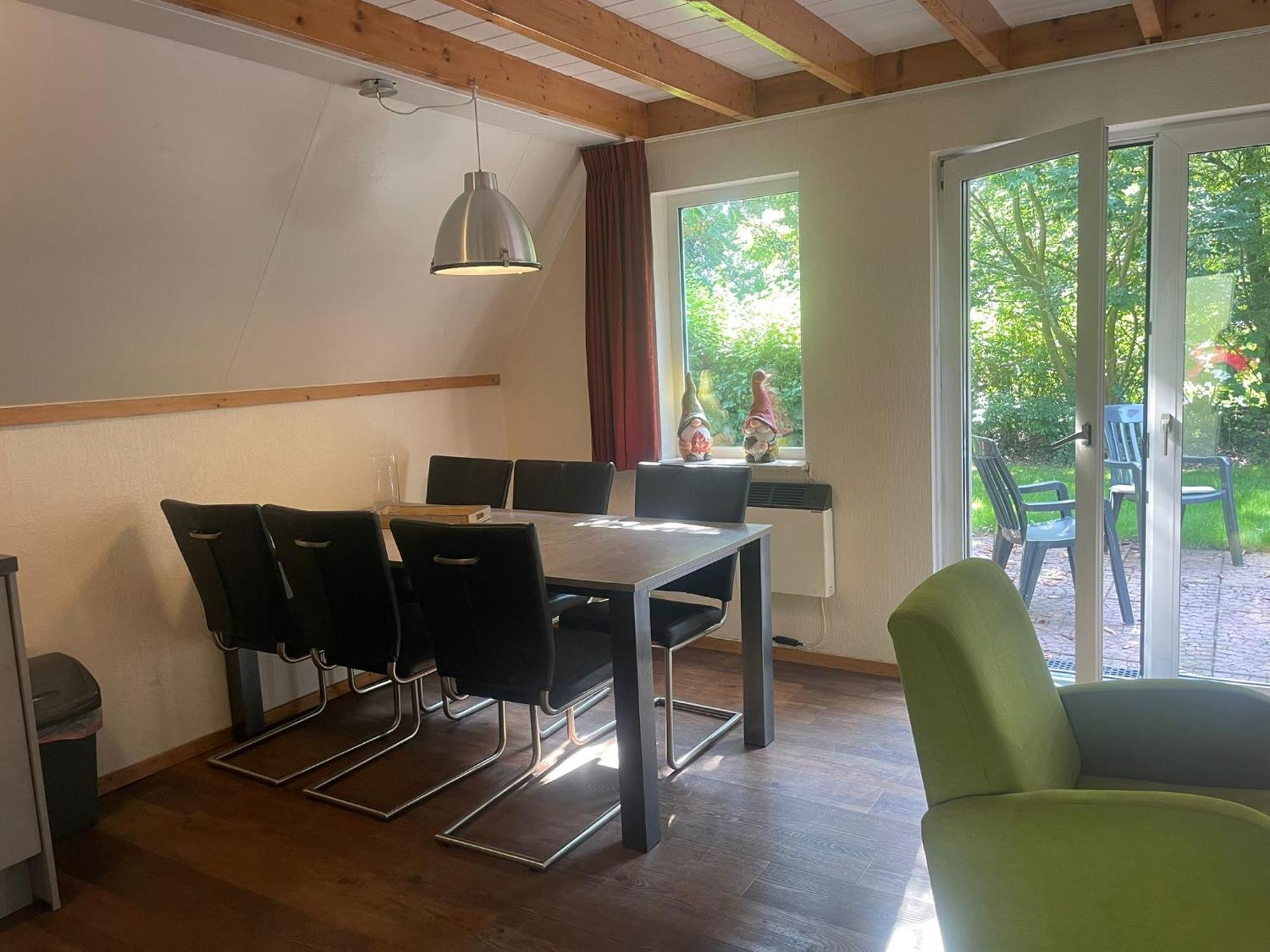 Het Familie Boshuisje - Vakantiewoning Op Prachtig Park Met Veel Faciliteiten Inc Ligbad Gramsbergen ภายนอก รูปภาพ