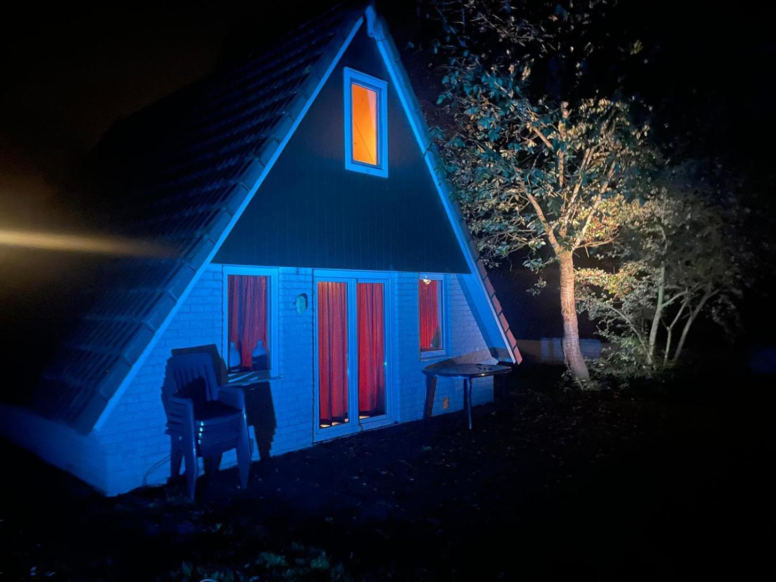 Het Familie Boshuisje - Vakantiewoning Op Prachtig Park Met Veel Faciliteiten Inc Ligbad Gramsbergen ภายนอก รูปภาพ
