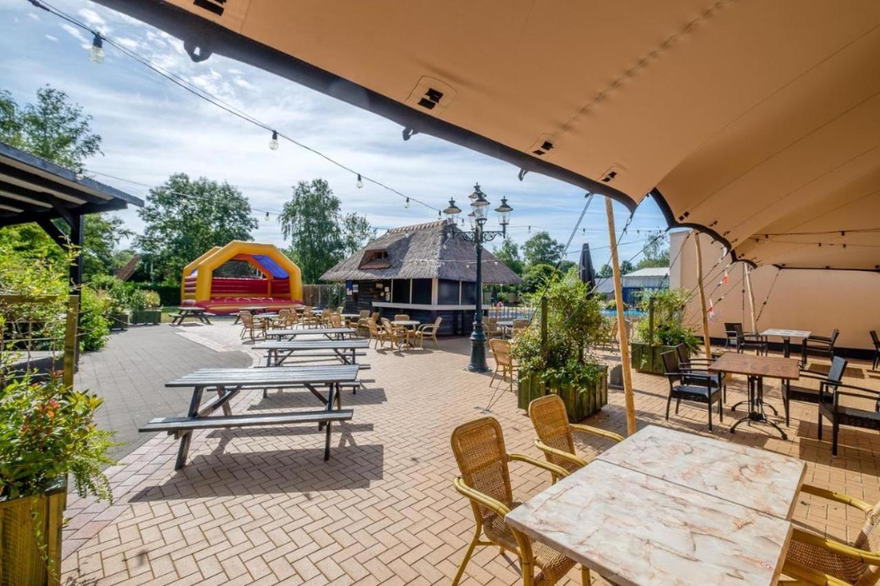 Het Familie Boshuisje - Vakantiewoning Op Prachtig Park Met Veel Faciliteiten Inc Ligbad Gramsbergen ภายนอก รูปภาพ